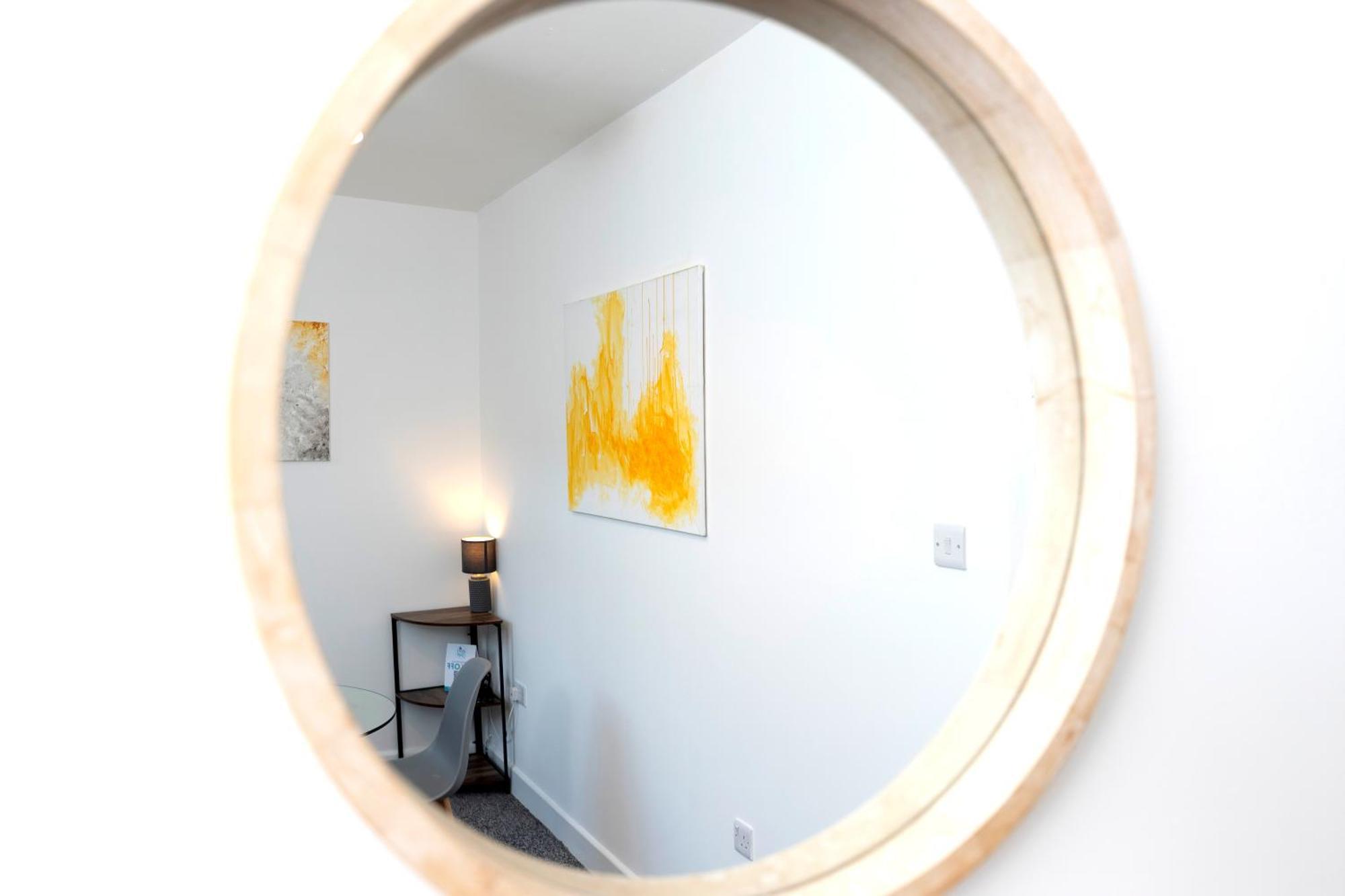 Quiet And Comfy House With 2 Bedrooms And 2 Bathrooms Super Fast Wifi And Crisp Hotel Standard White Linen Hosted By Our Home Short Stays Darlington (Durham) Exterior foto
